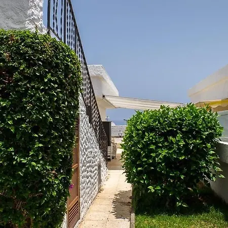Strandnahes Haus Mit Terrasse Zum Sonnenuntergang 펜션 로스 레알레호스